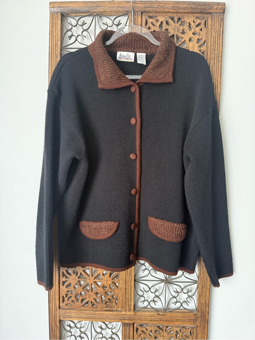 90s vtg Ashley Hill Classic Two-Tone Knit Button-Up Jacket - Black & Brown